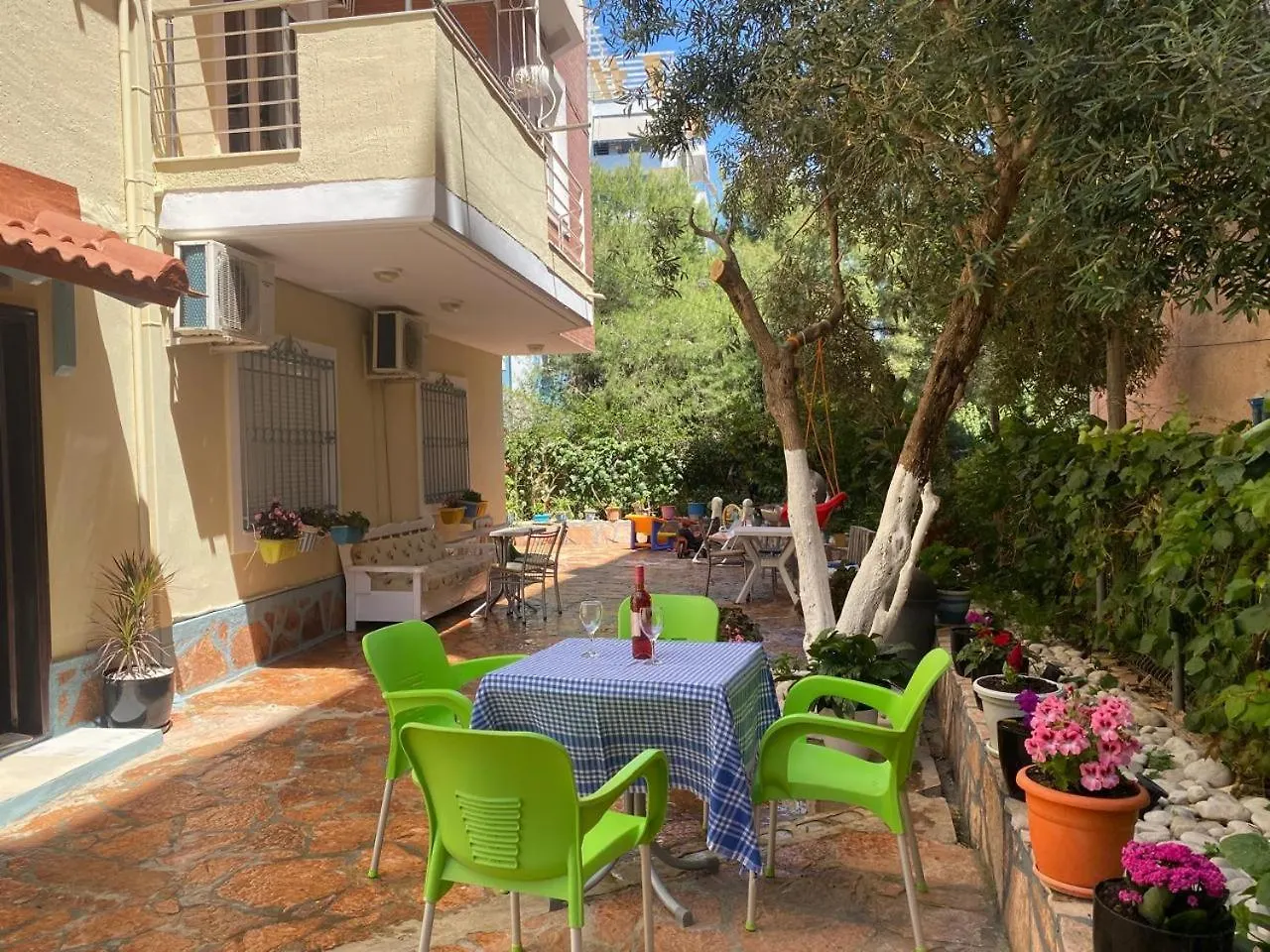 Olive Tree Apartment Sarandë