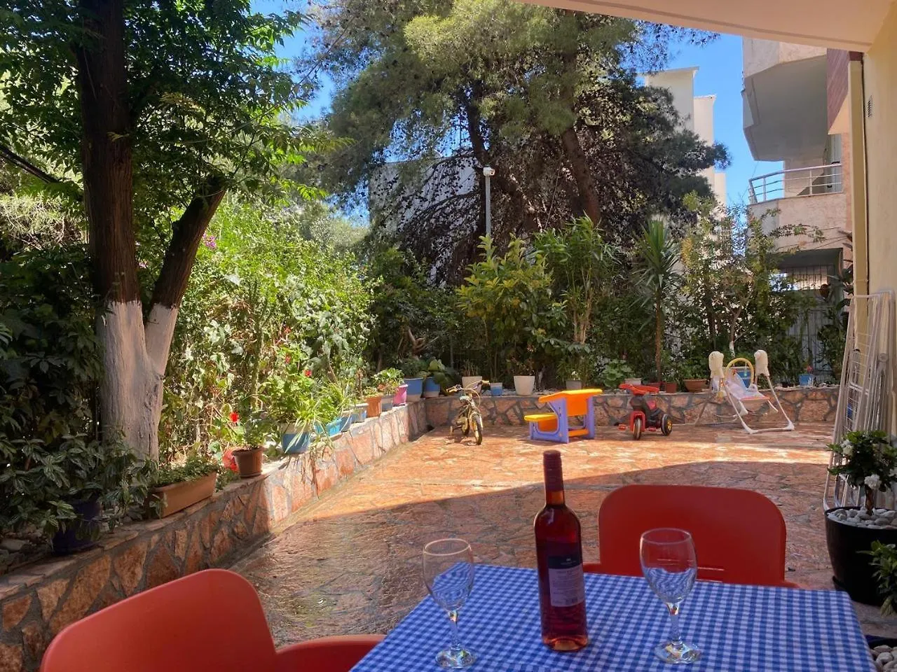Olive Tree Apartment Sarandë