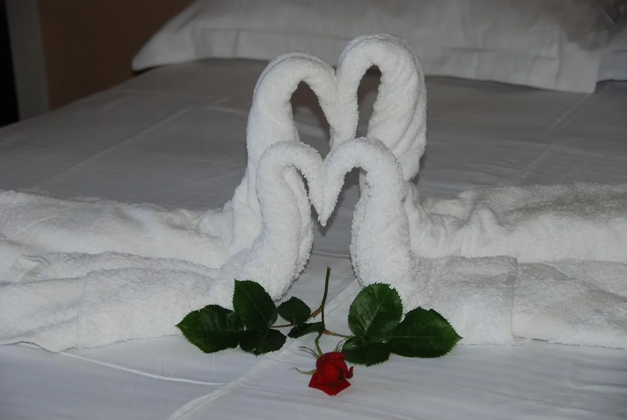 Olive Tree Apartment Sarandë